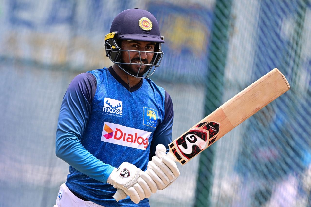 Kamindu Mendis prepares to bat at the nets, Galle, September 25, 2024