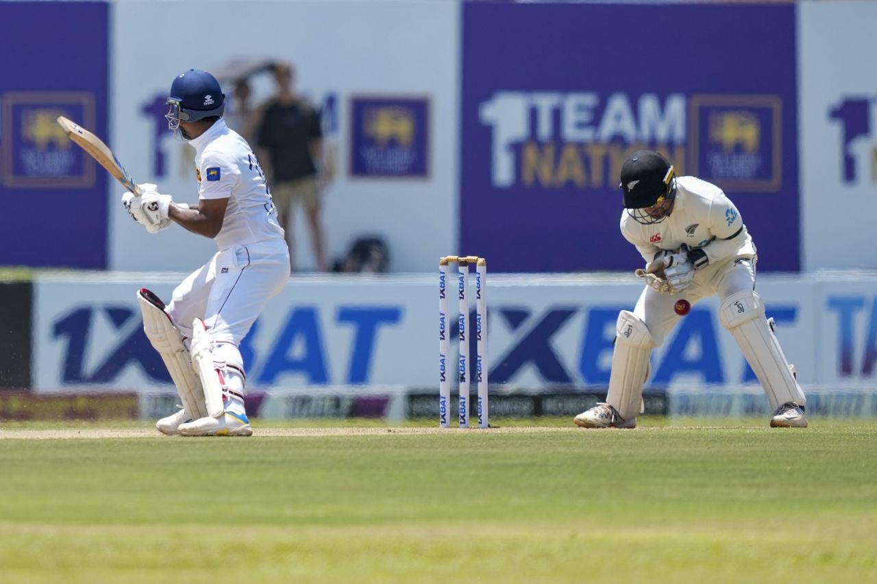 Tom Blundell missed a stumping chance of Dimuth Karunaratne, Sri Lanka vs New Zealand, 2nd Test, 1st day, Galle, September 26, 2024
