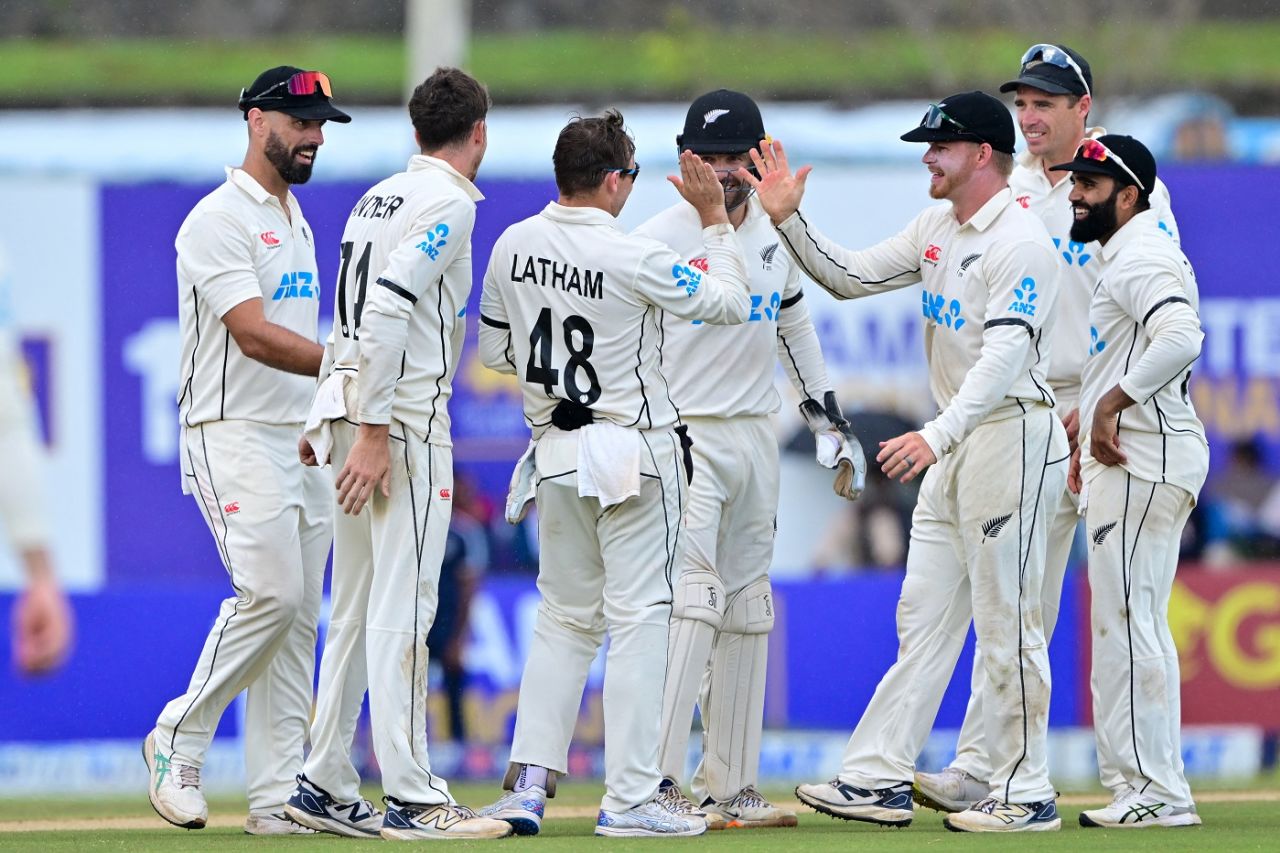 Tom Latham and Glenn Phillips combined to run Dimuth Karunaratne out, Sri Lanka vs New Zealand, 2nd Test, 1st day, Galle, September 26, 2024