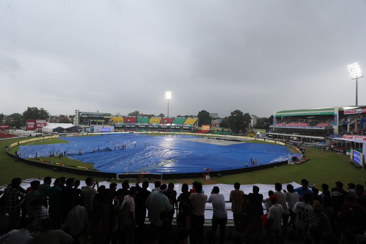 Bad light and heavy rain shortened the first day, India vs Bangladesh, 2nd Test, 1st day, Kanpur, September 27, 2024