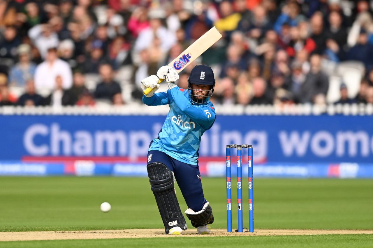 Ben Duckett drives through the covers, England vs Australia, 4th ODI, Lord's, September 27, 2024