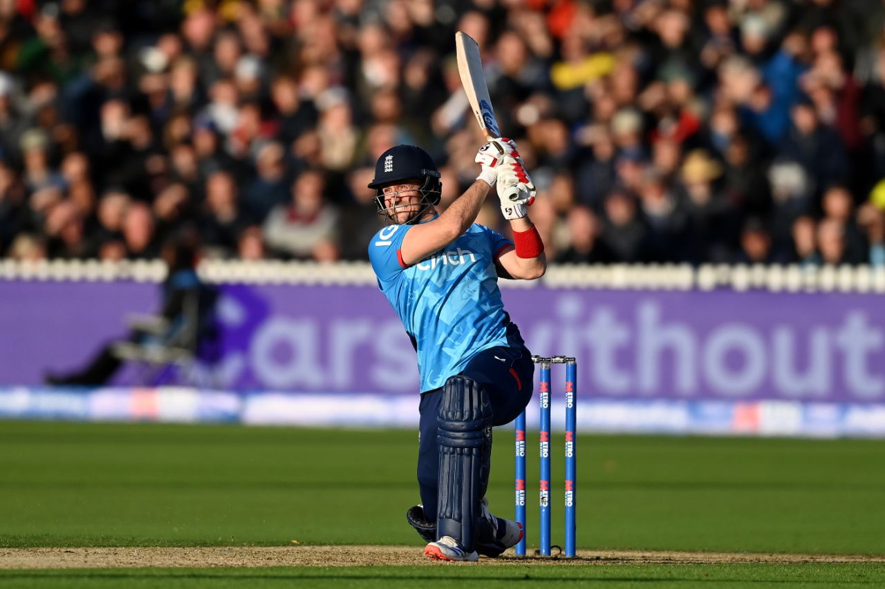 Liam Livingstone drives down the ground, England vs Australia, 4th ODI, Lord's, September 27, 2024