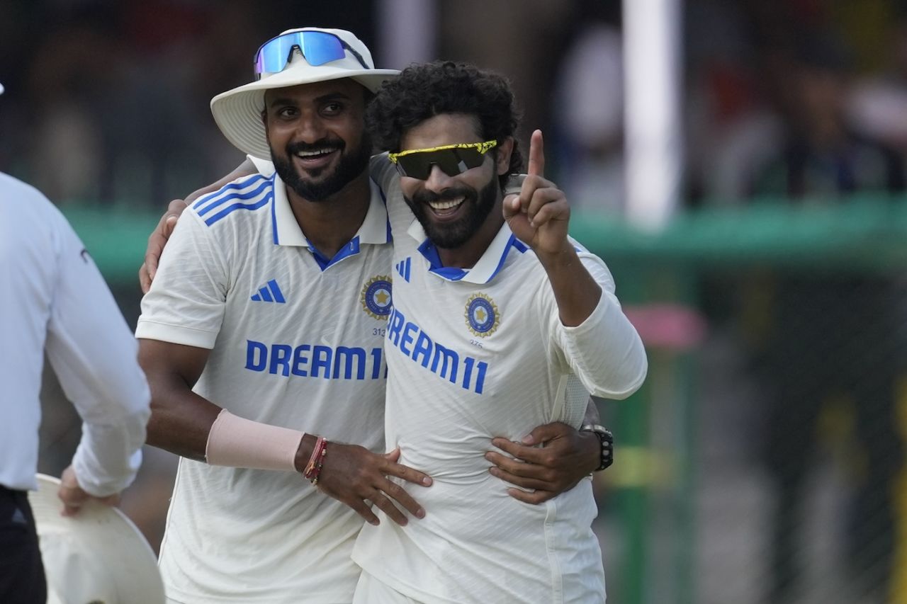 Akash Deep joined Ravindra Jadeja for the 300th Test wicket celebration, India vs Bangladesh, 2nd Test, 4th day, Kanpur, September 30, 2024
