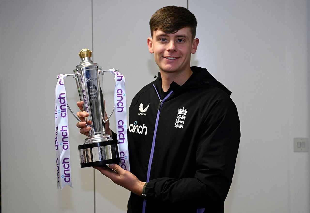 Jamie Smith receives the PCA Men's Young Player of the Year award, October 1, 2024