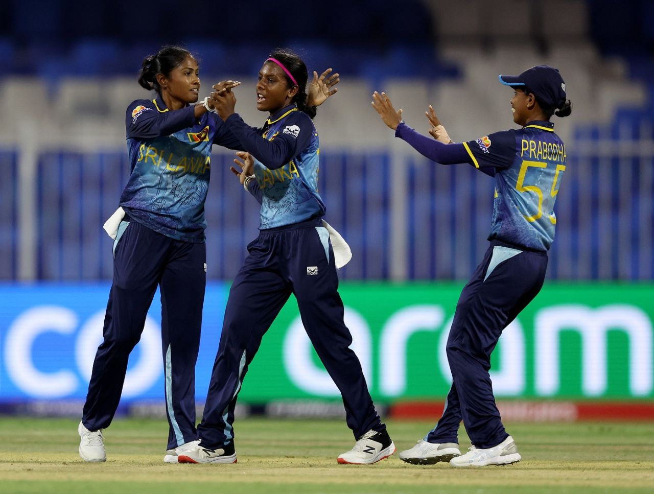 Sugandika Kumari struck twice in the powerplay, Pakistan vs Sri Lanka, Women's T20 World Cup, Sharjah, October 3, 2024