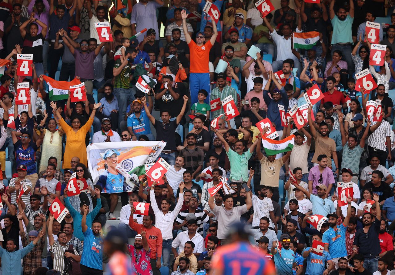 Indian fans get behind their team, India vs Pakistan, Women's T20 World Cup, Dubai, October 6, 2024