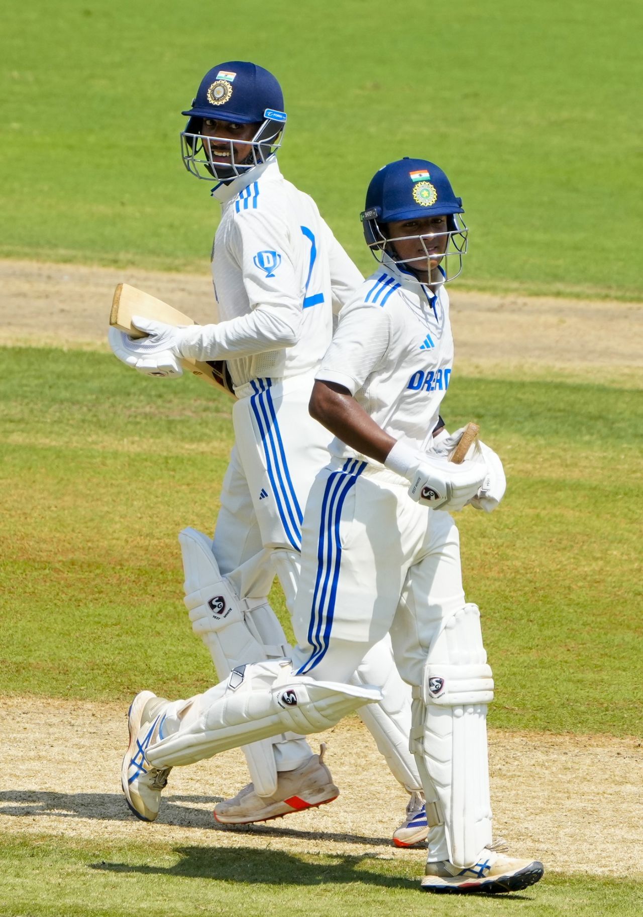 Nitya Pandya and KP Karthikeya run between the wickets, India Under-19s vs Australia Under-19s, 2nd Youth Test, Chennai, 1st day, October 7, 2024