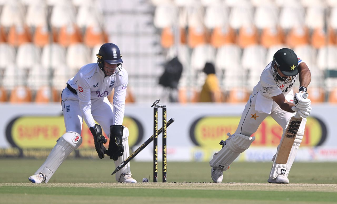 Abdullah Shafique lost his off stump early on, Pakistan vs England, 2nd Test, Multan, 1st day, October 15, 2024