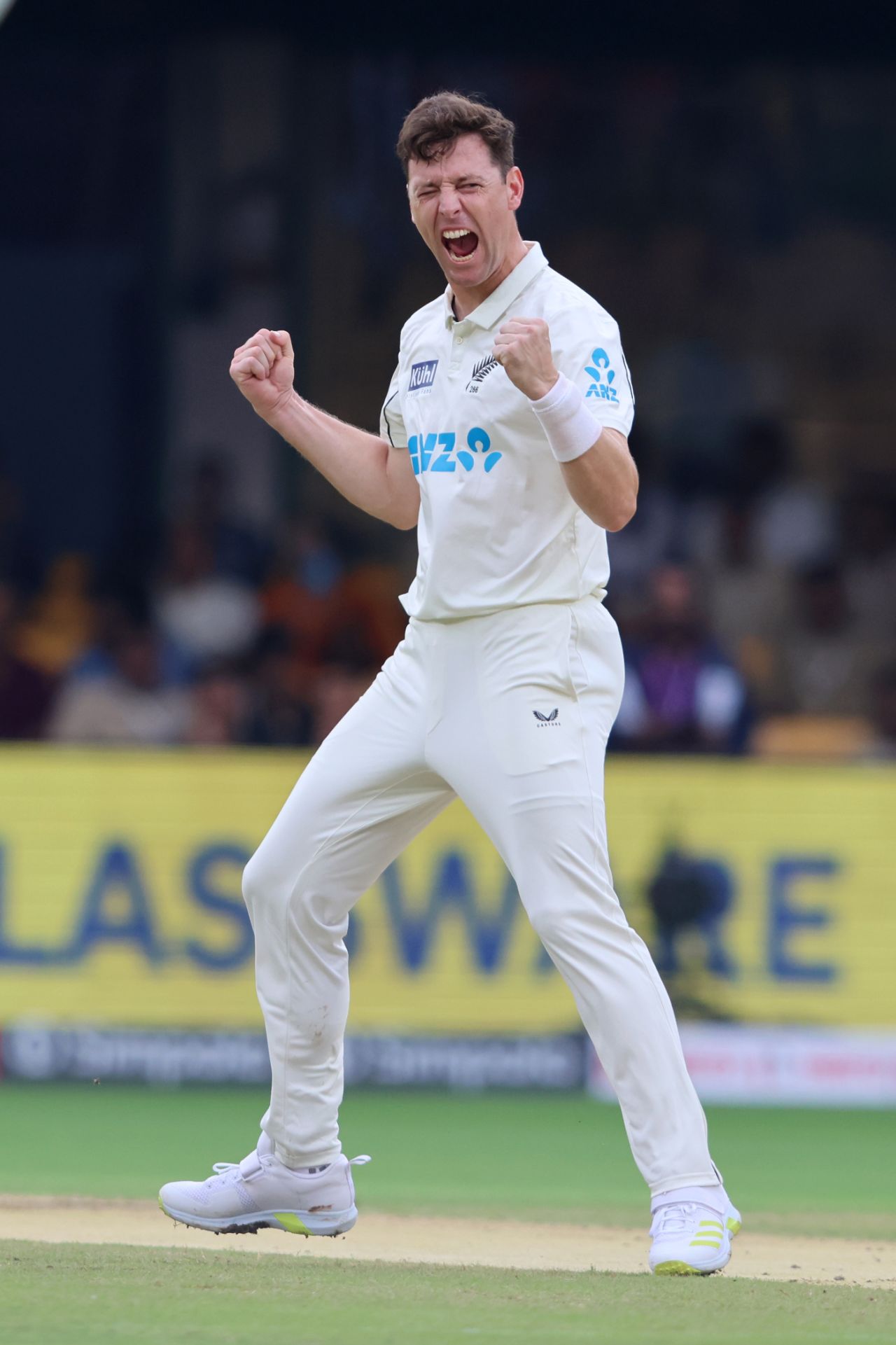 Matt Henry took five in the innings to complete 100 career wickets, India vs New Zealand, 1st Test, Bengaluru, 2nd day, October 17, 2024