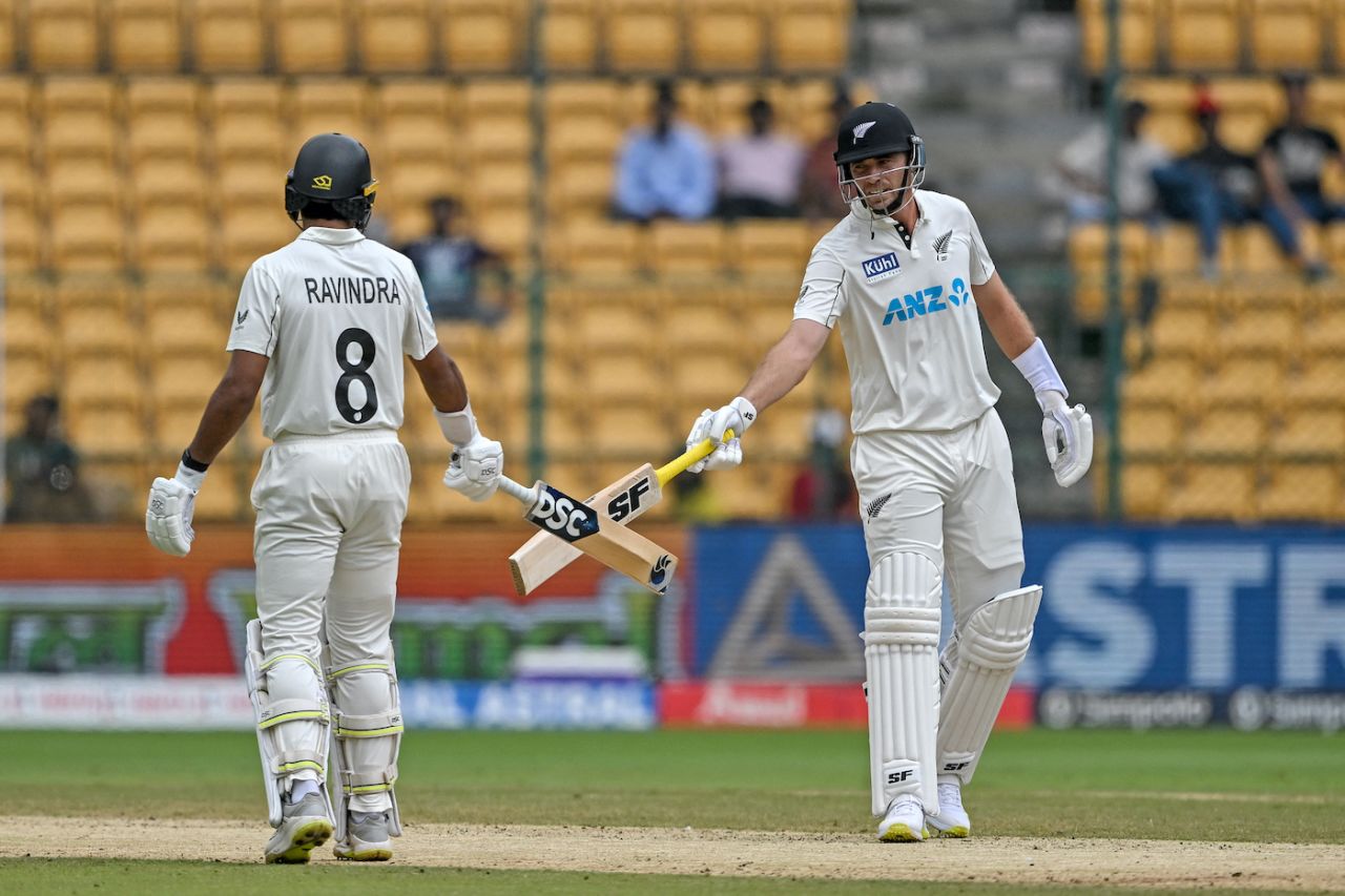 Rachin Ravindra and Tim Southee bashed it to all parts before the new ball was available, India vs New Zealand, 1st Test, Bengaluru, 3rd day, October 18, 2024