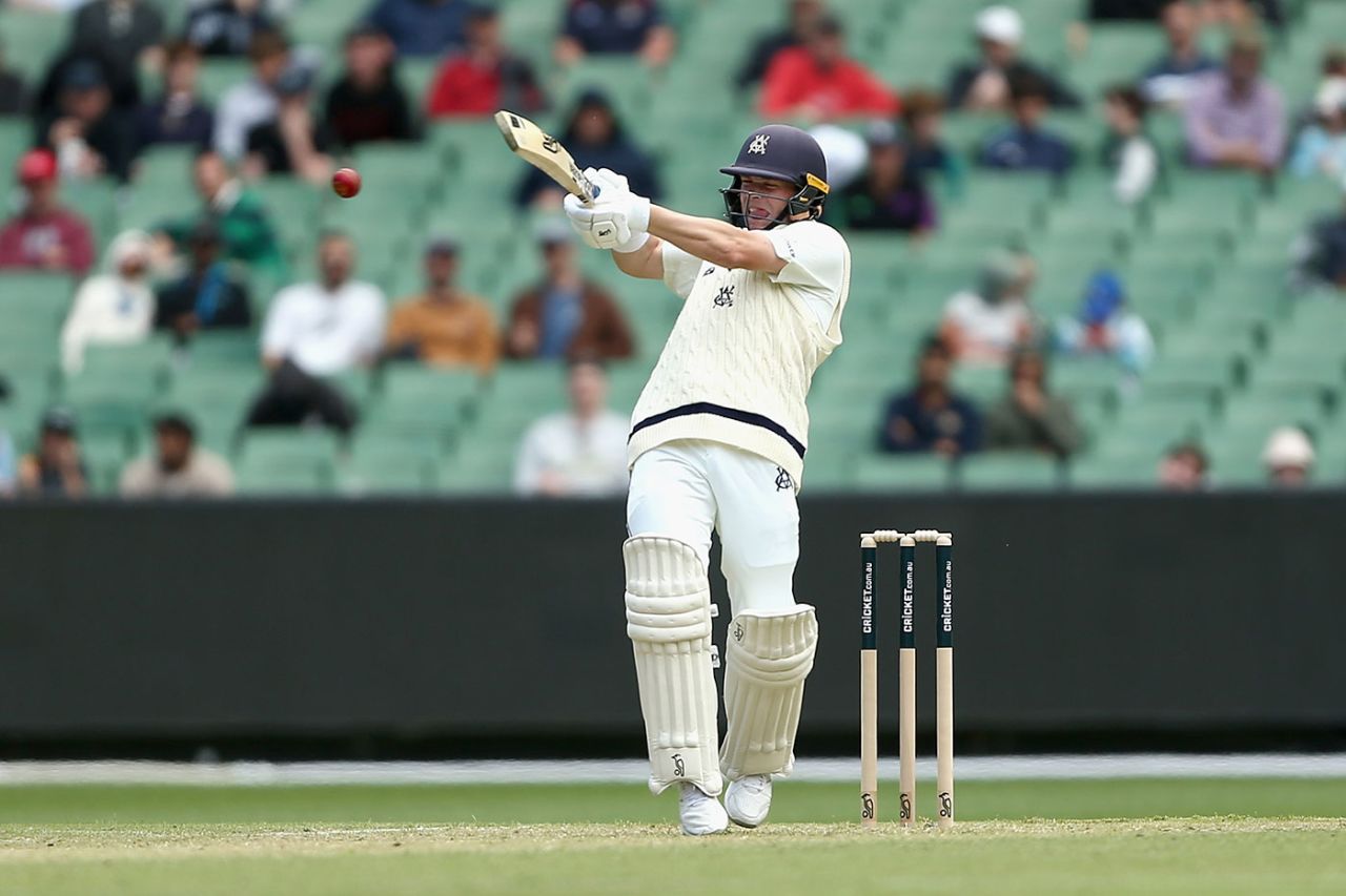 Marcus Harris goes for the pull, Victoria vs New South Wales, Sheffield Shield, MCG, October 20, 2024