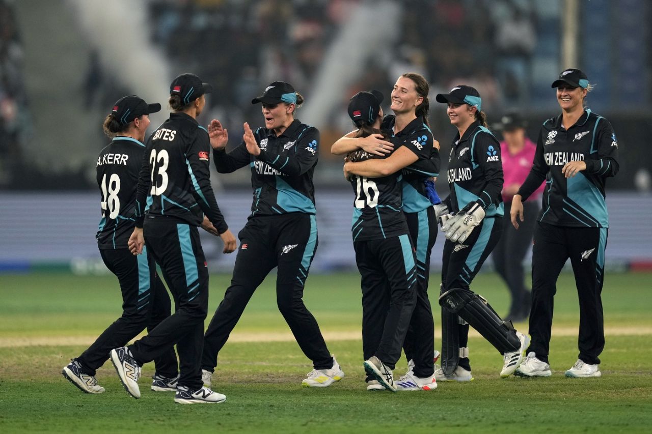 Rosemary Mair celebrates getting rid of Nadine de Klerk, South Africa vs New Zealand, Women's T20 World Cup, final, Dubai, October 20, 2024
