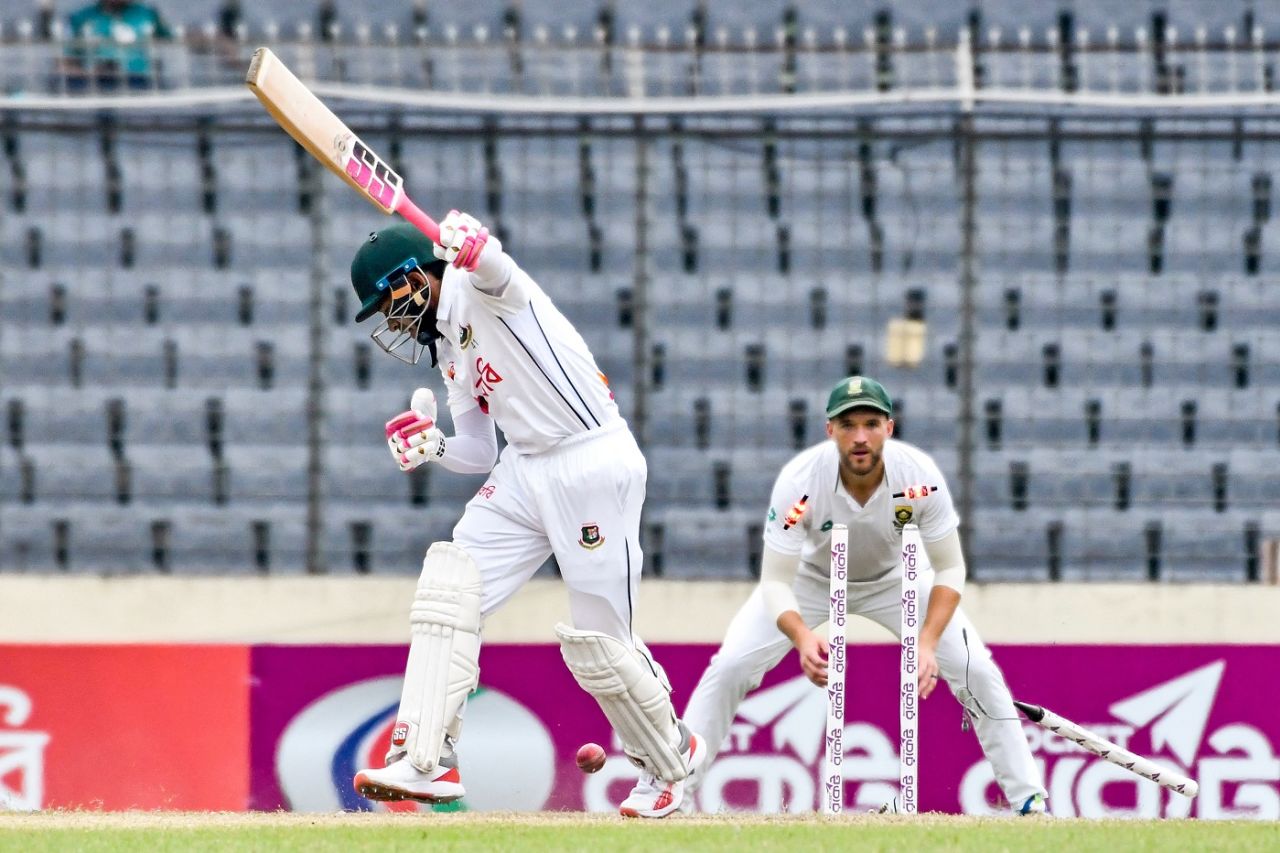 Mushfiqur Rahim was cleaned up by Kagiso Rabada for the second time in the Test, Bangladesh vs South Africa, 1st Test, Mirpur, 3rd day, October 23, 2024