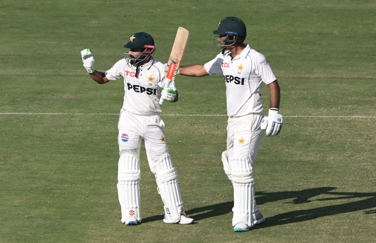 Saud Shakeel reached a fine century in partnership with Noman Ali, Pakistan vs England, 3rd Test, Rawalpindi, 2nd day, October 25, 2024