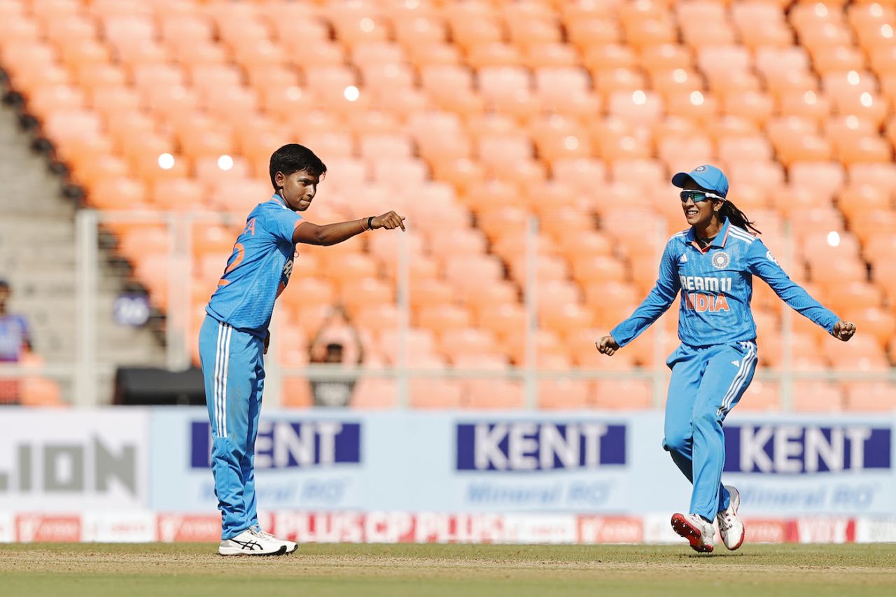 Priya Mishra bamboozled Sophie Devine with a googly, India vs New Zealand, 3rd Women's ODI, Ahmedabad, October 29, 2024