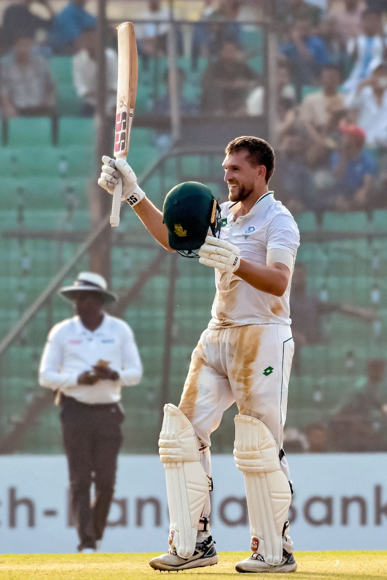 Wiaan Mulder brought up his maiden Test century, Bangladesh vs South Africa, 2nd Test, Chattogram, 2nd day, October 30, 2024