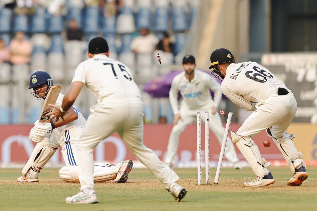 	India vs New Zealand, 3rd Test Day 1