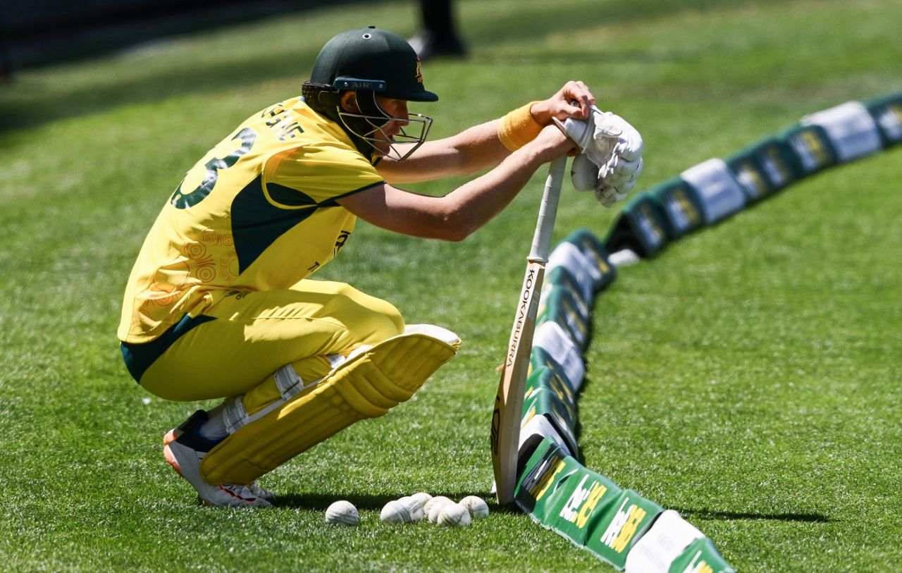 Marnus Labuschagne waits to walk out to bat, Australia vs Pakistan, 2nd ODI, Adelaide, November 8, 2024