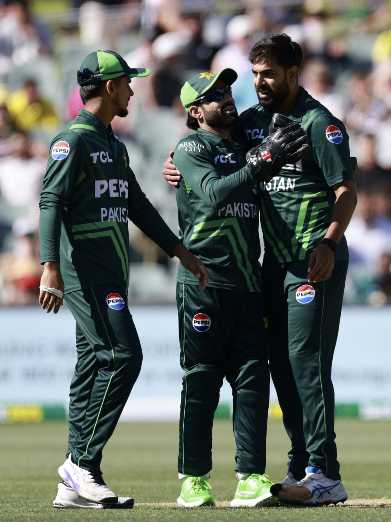Haris Rauf and Mohammad Rizwan had a good outing in the field, Australia vs Pakistan, 2nd ODI, Adelaide, November 8, 2024
