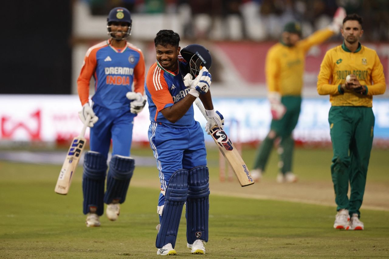 Sanju Samson celebrates another T20I century, South Africa vs India, 1st T20I, Durban, November 8, 2024