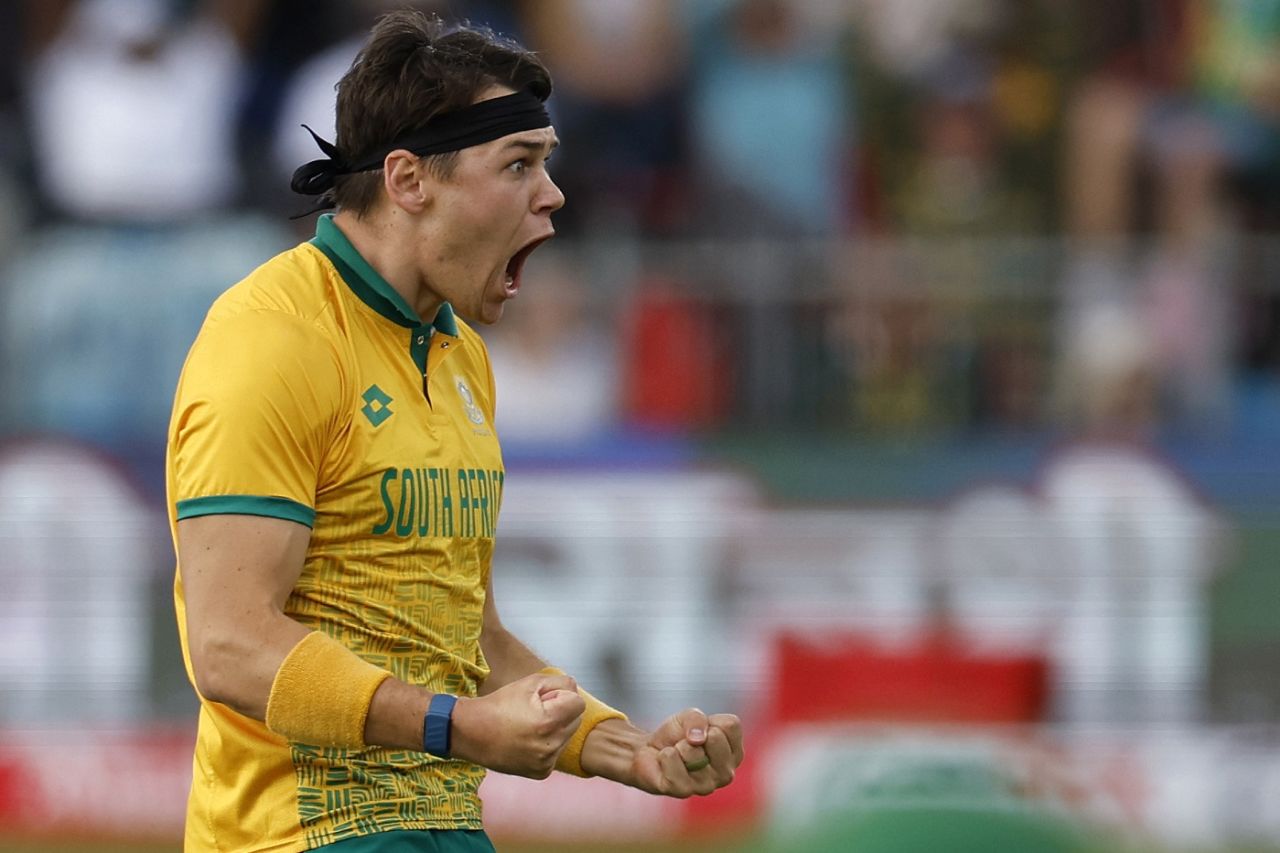Gerald Coetzee is pumped after dismissing Abhishek Sharma, South Africa vs India, 2nd T20I, Gqeberha, November 10, 2024