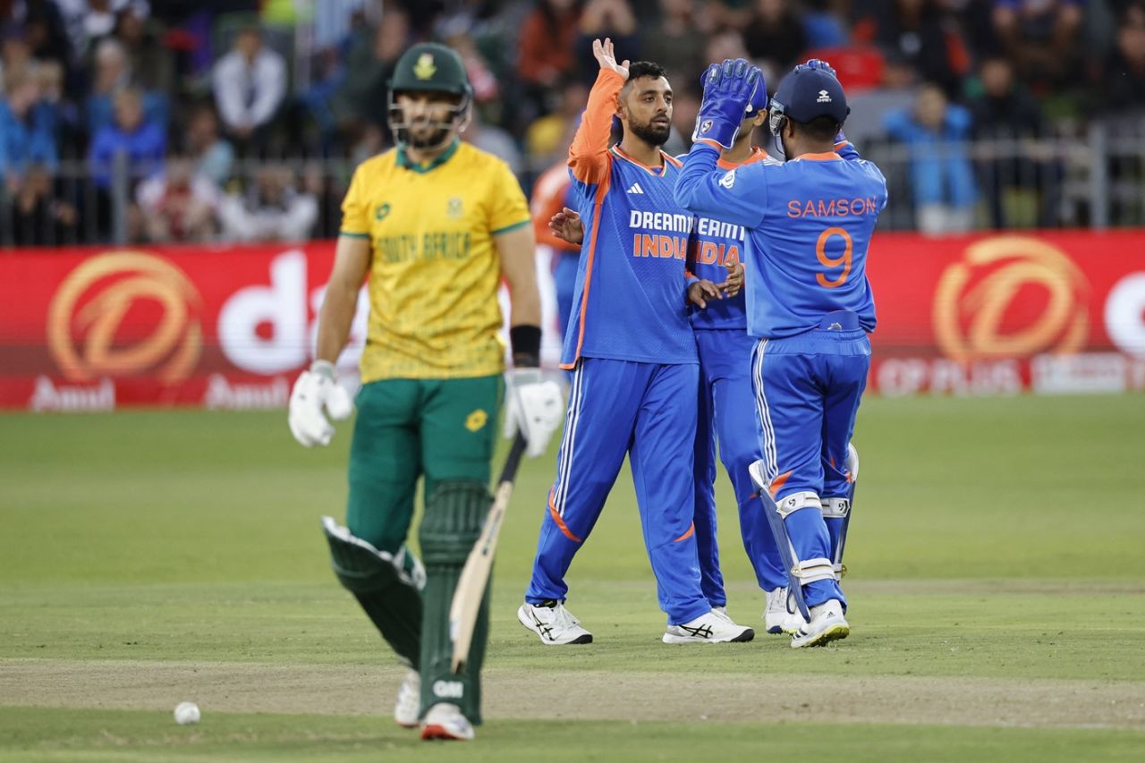 Varun Chakravarthy removed Aiden Markram, South Africa vs India, 2nd T20I, Gqeberha, November 10, 2024