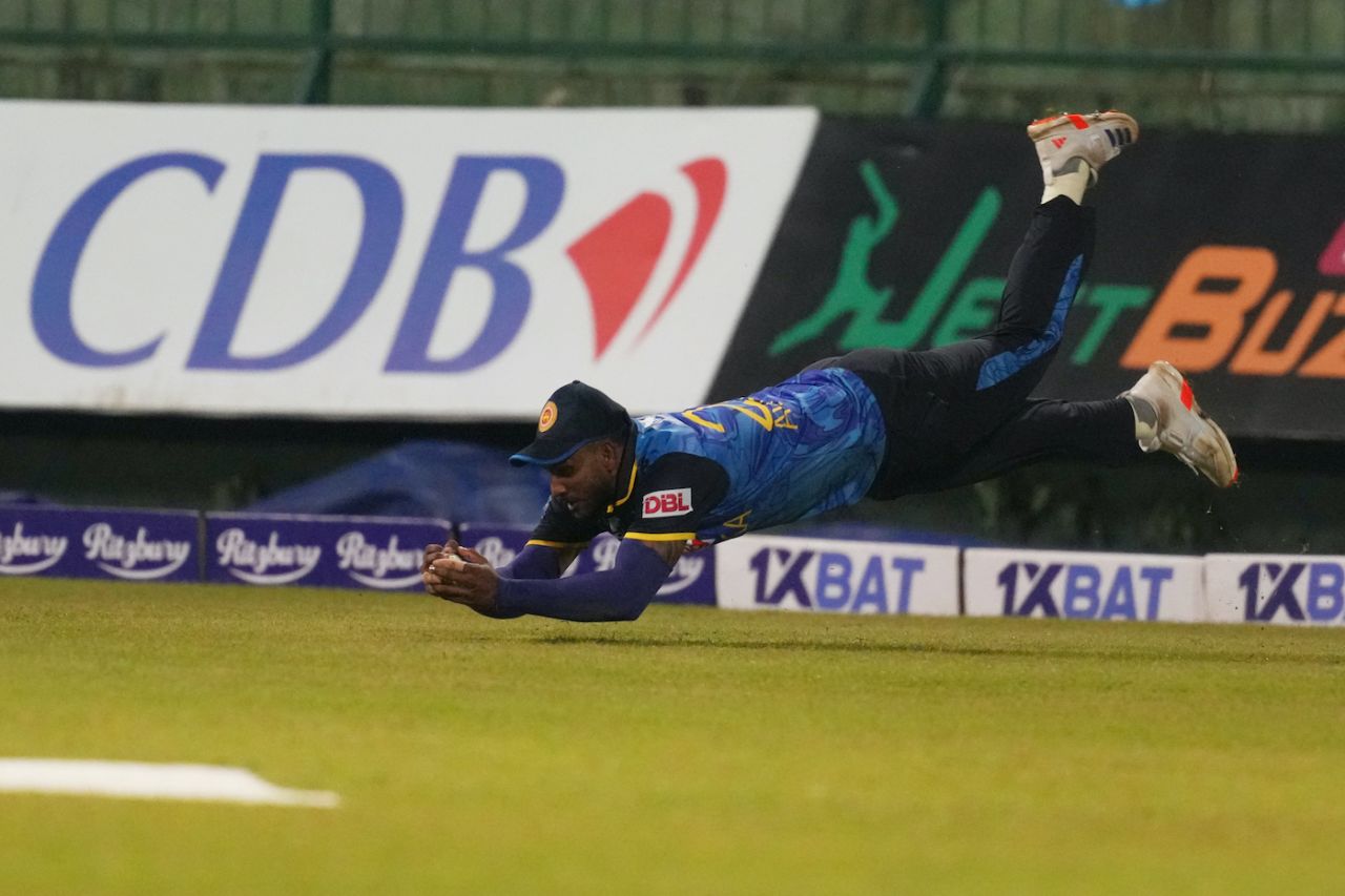 Avishka Fernando scoops up a ripper, Sri Lanka vs New Zealand, 2nd ODI, Pallekele, November 17, 2024
