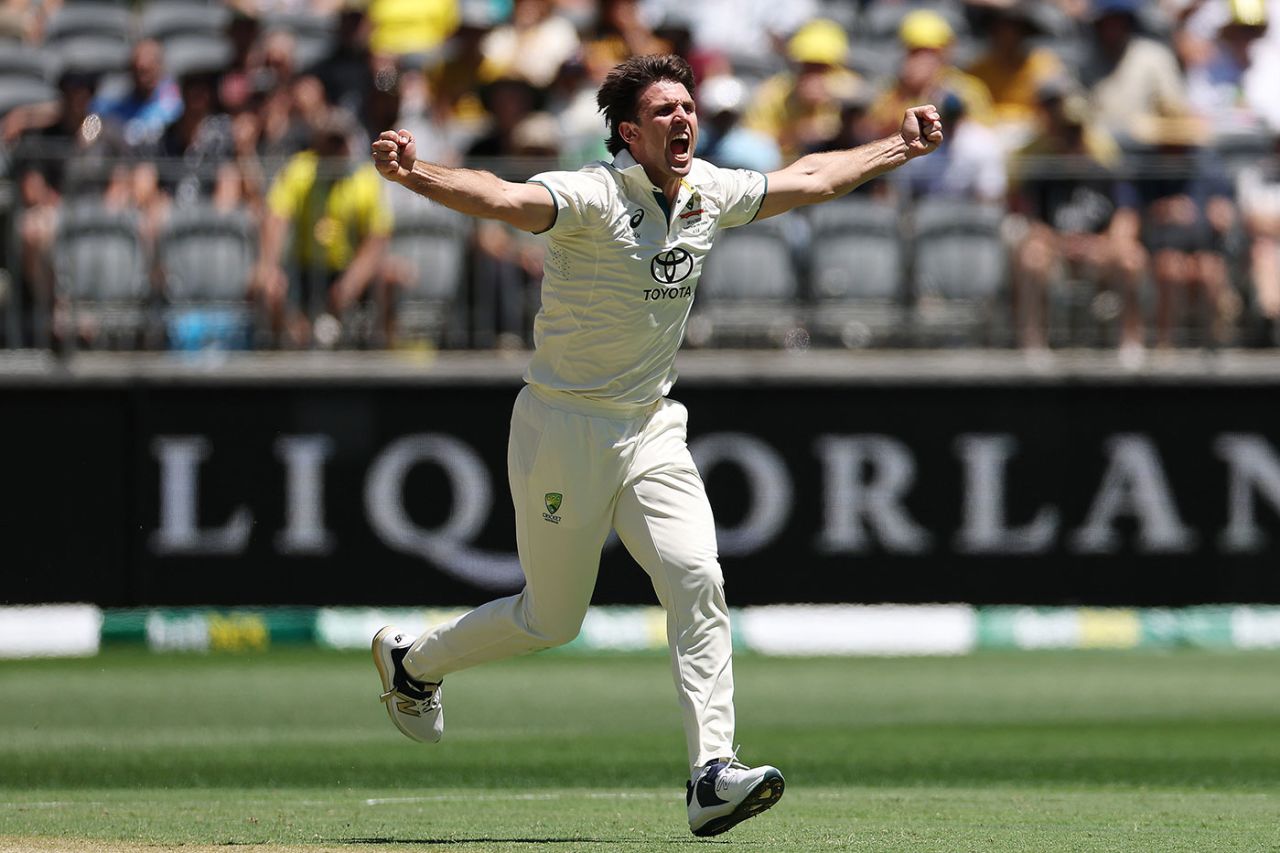 Mitchell Marsh broke through shortly after lunch, Australia vs India, 1st Test, Perth, 1st day, November 22, 2024