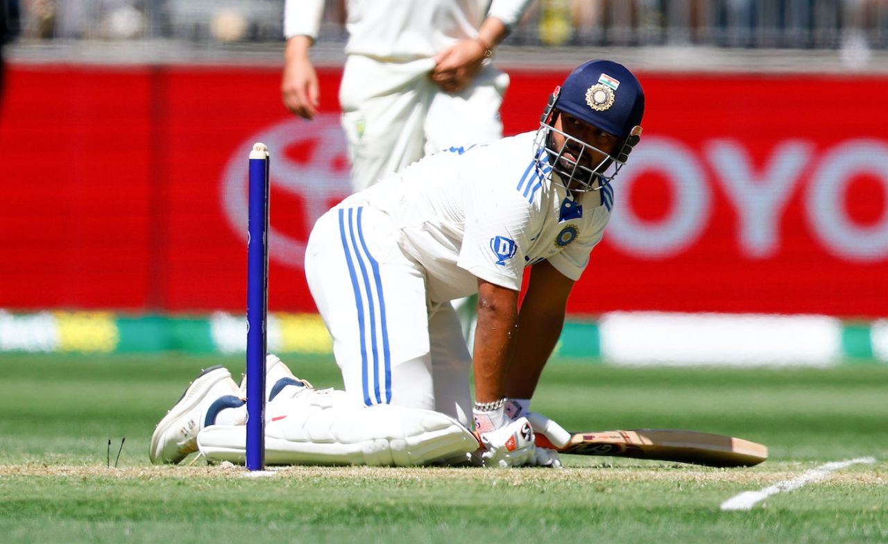 Rishabh Pant played a scoop and finished in this position, you figure how, Australia vs India, 1st Test, Perth, 1st day, November 22, 2024