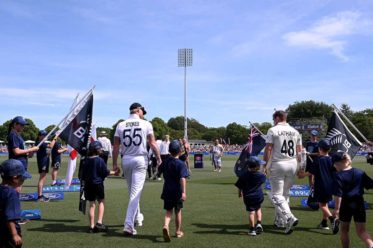 Ben Stokes and Tom Latham lead their teams out, New Zealand vs England, 1st Men's Test, Day 1, Christchurch, November 28, 2024