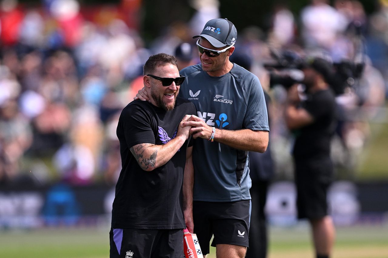 Brendon McCullum shares a joke with Tim Southee, New Zealand vs England, 1st Men's Test, Day 1, Christchurch, November 28, 2024