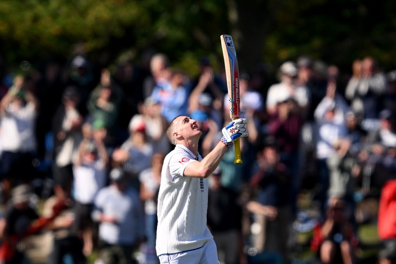 Harry Brook raises his bat after bringing up his seventh Test ton, New Zealand vs England, 1st Men's Test, Day 2, Christchurch, November 29, 2024