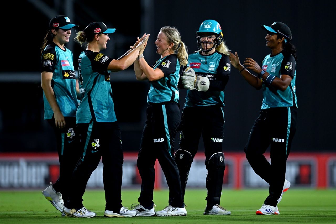 Grace Parsons bagged 3 for 10 in the Challenger, Brisbane Heat vs Sydney Thunder, Challenger, WBBL 2024-25, Allan Border Field, November 29, 2024