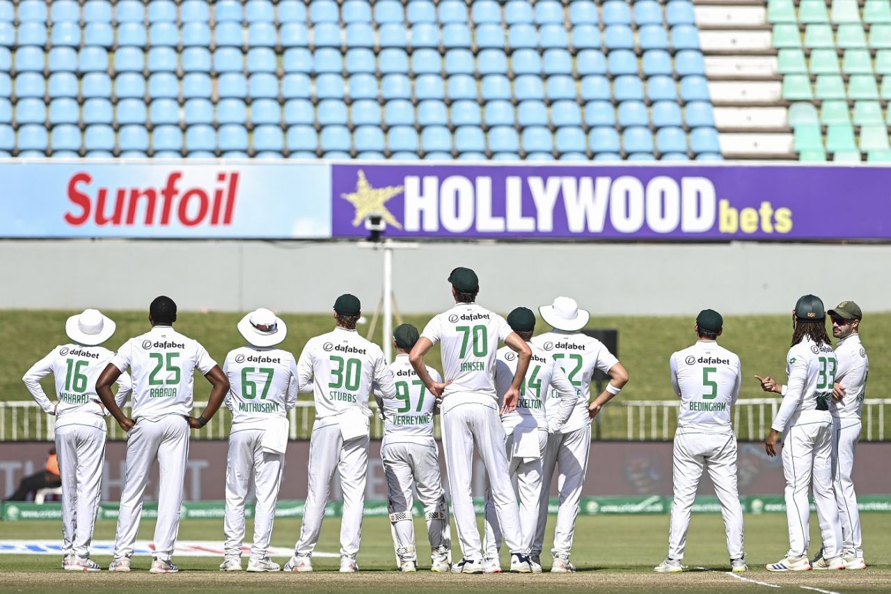South Africa wait for a decision on the DRS, South Africa vs Sri Lanka, 1st Test, Durban, 3rd day, November 29, 2024