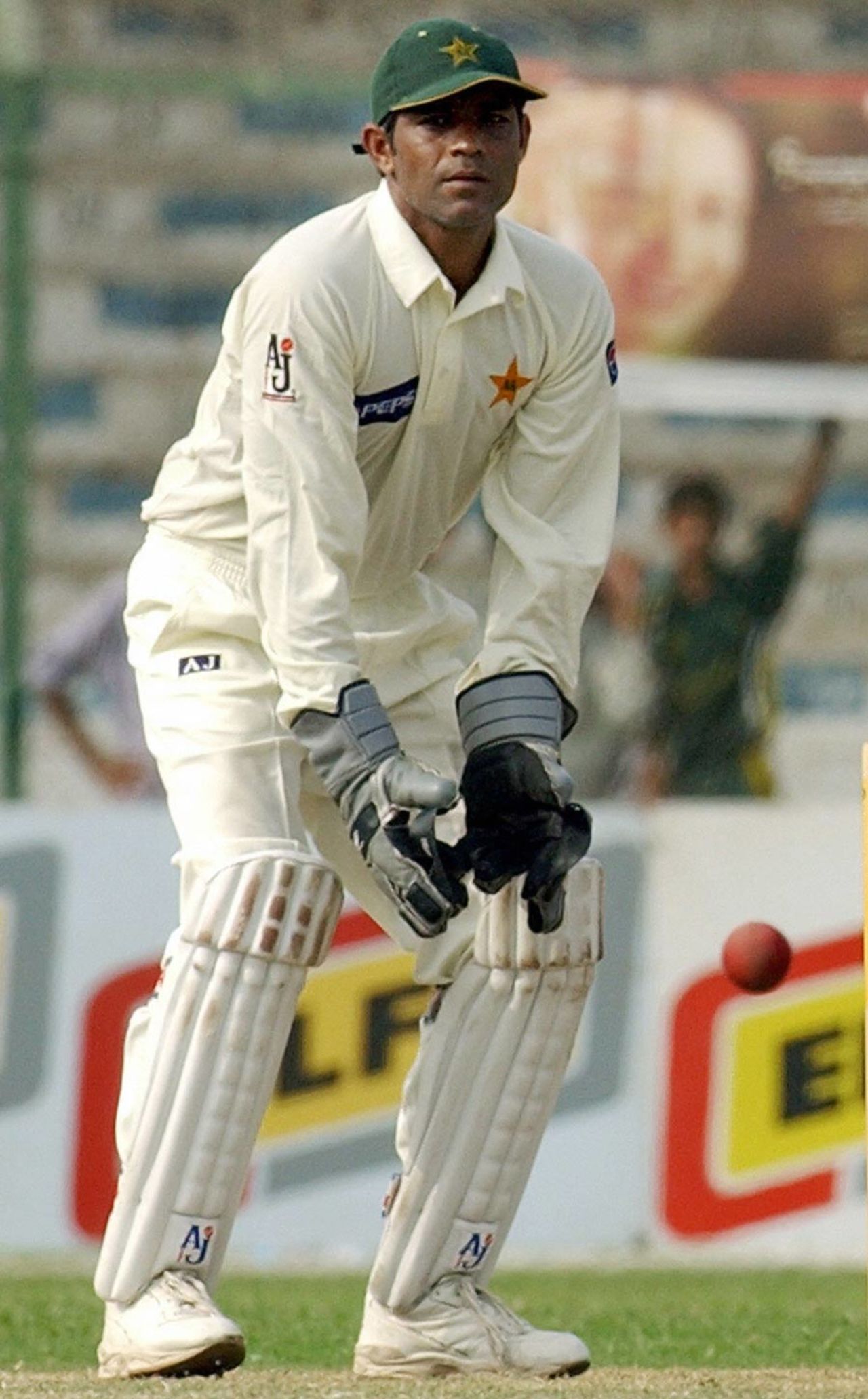 Rashid Latif keeps, Pakistan v Bangladesh, Karachi, first Test, August 22, 2003