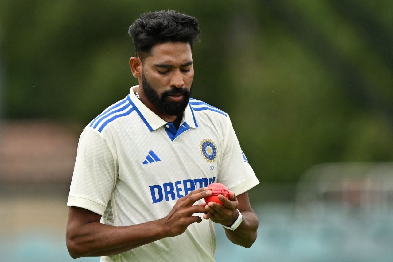Mohammed Siraj with the pink ball, Prime Minister's XI vs Indians, Canberra, December 1, 2024
