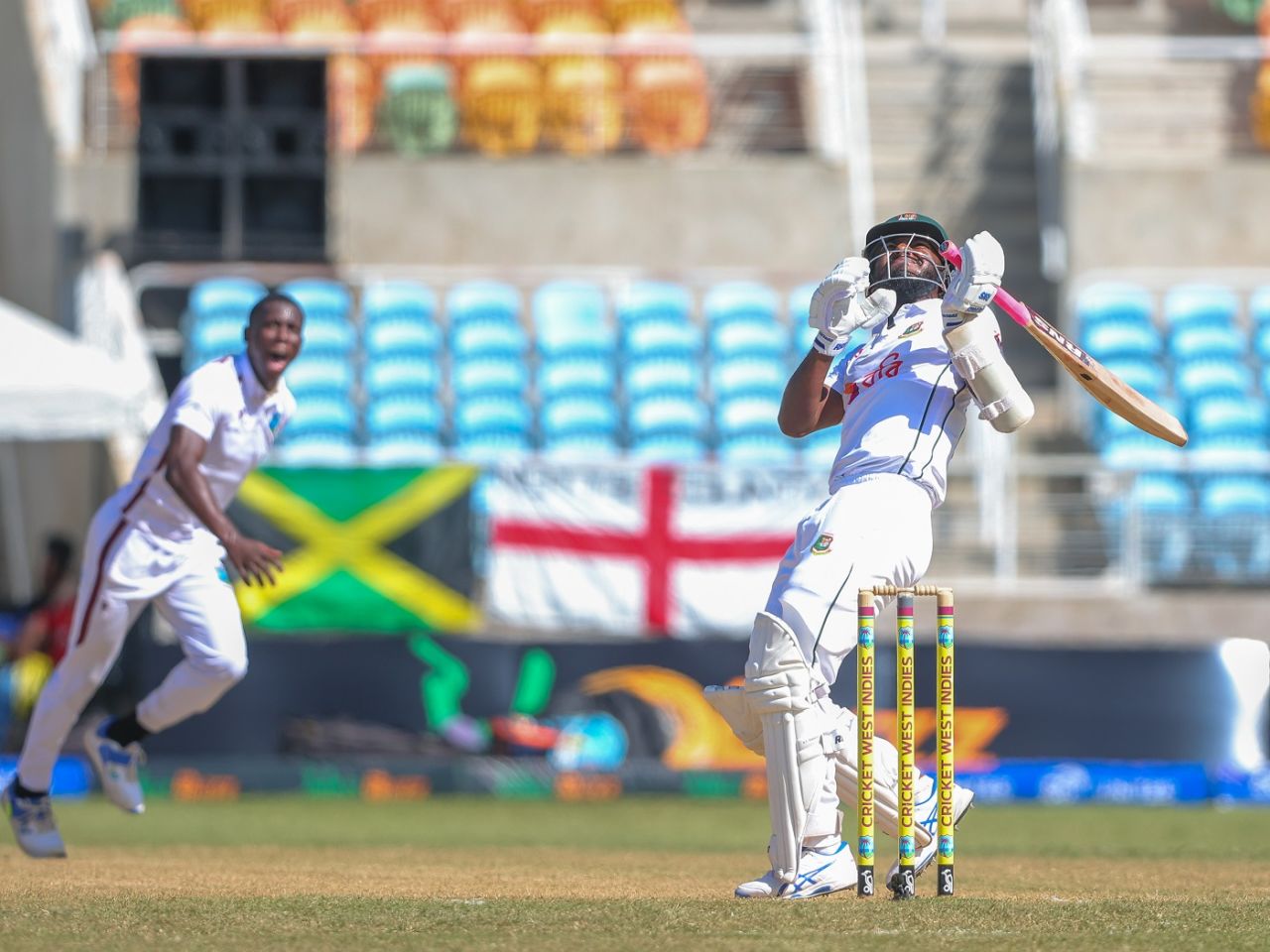 Jaker Ali had no answers to a brute of a bouncer from Shamar Joseph, West Indies vs Bangladesh, 2nd Test, Kingston, 2nd day, December 1, 2024