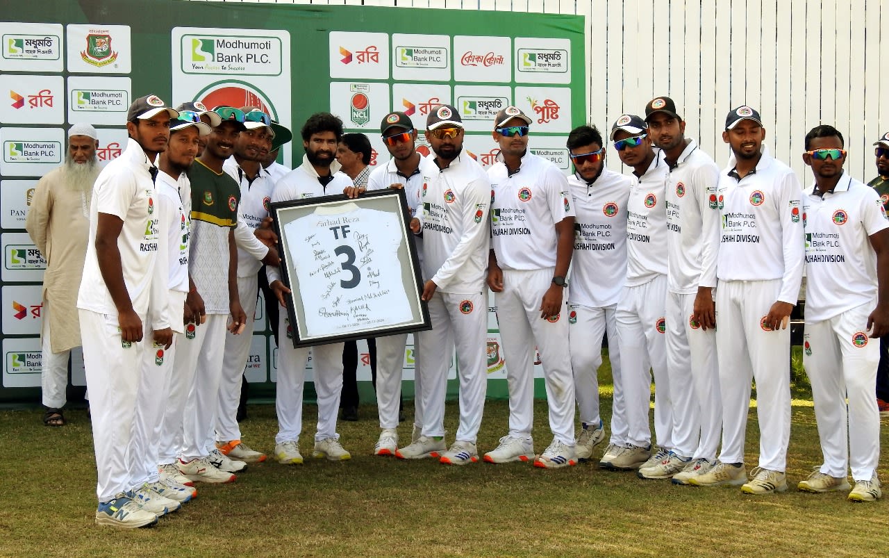 A memento for the retiring Farhad Reza to take back, Rajshahi Division vs Sylhet Division, National Cricket League, 4th day, Chattogram, December 3, 2024
