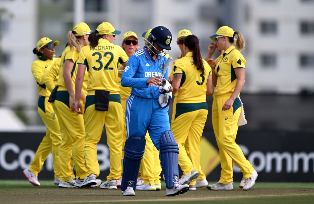 Smriti Mandhana looks dejected after losing her wicket to Megan Schutt, Australia vs India, 1st women's ODI, Brisbane, December 5, 2024