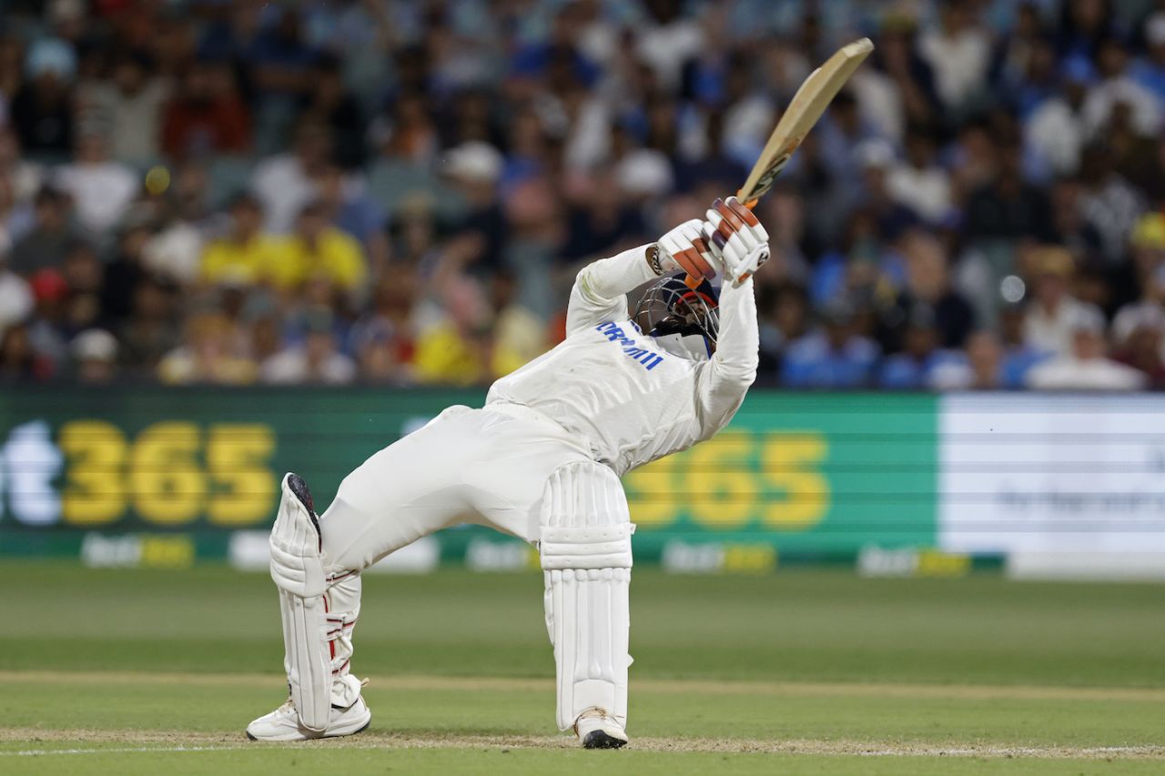 Rishabh Pant in his orthodox zone, Australia vs India, 2nd Test, Adelaide, 2nd day, December 7, 2024