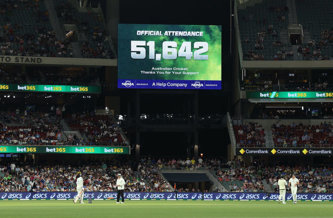 A 51,642-strong crowd in Adelaide witnessed day 2 of the pink-ball Test, Australia vs India, 2nd Test, Adelaide, 2nd day, December 7, 2024
