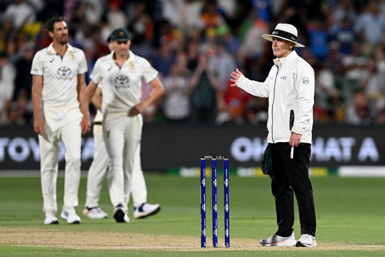 Mitchell Starc bowled a couple of no-balls on day two, one of which had Rohit Sharma given out lbw on-field, Australia vs India, 2nd Test, Adelaide, 2nd day, December 7, 2024