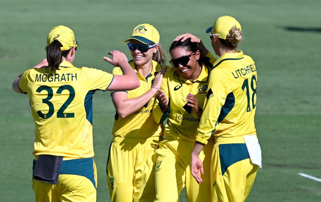 Alana King got one to skid under Richa Ghosh's bat, Australia vs India, 2nd Women's ODI, Brisbane, December 8, 2024