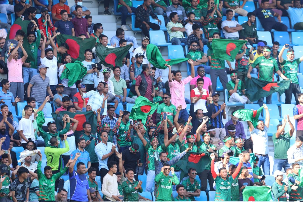 Chetan Sharma picked up two wickets for India Under19s