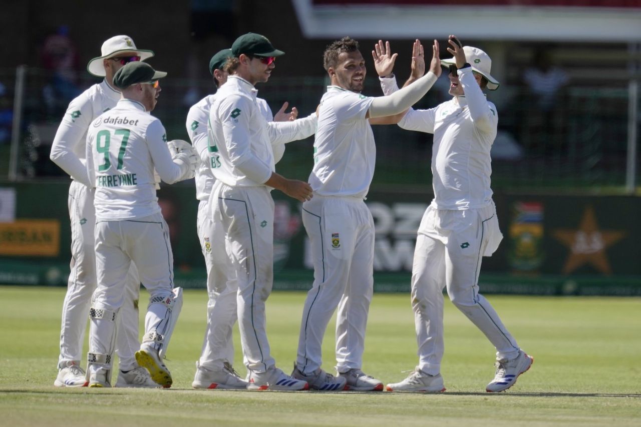 Dane Paterson struck in his first over after tea, South Africa vs Sri Lanka, 2nd Test, Gqeberha, 4th day, December 8, 2024