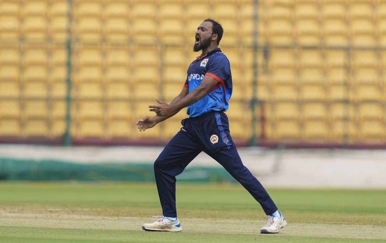 Lukman Meriwala rocked Bengal with his triple-strike in one over, Baroda vs Bengal, Syed Mushtaq Ali Trophy, 1st quarter-final, Bengaluru December 11, 2024