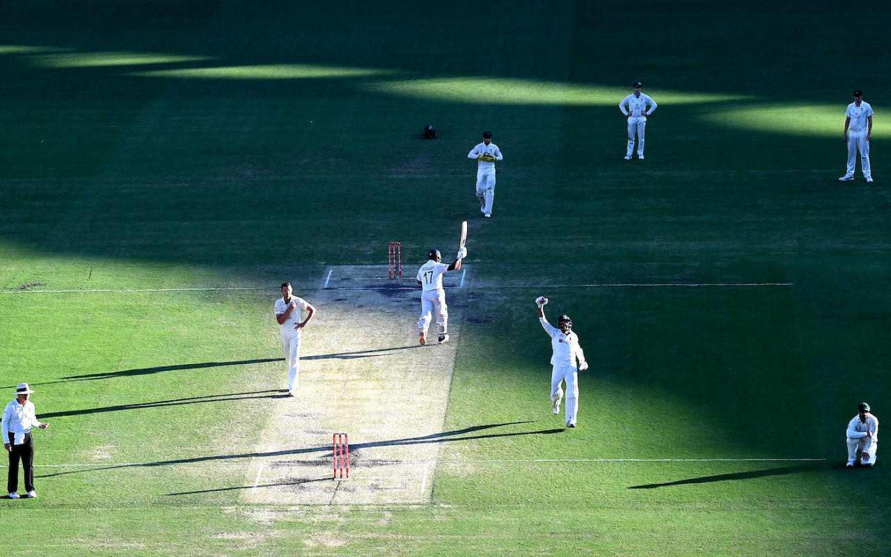 Rishabh Pant and Navdeep Saini celebrate as India chase down 328, Australia vs India, 4th Test, Brisbane, 5th day, January 19, 2021