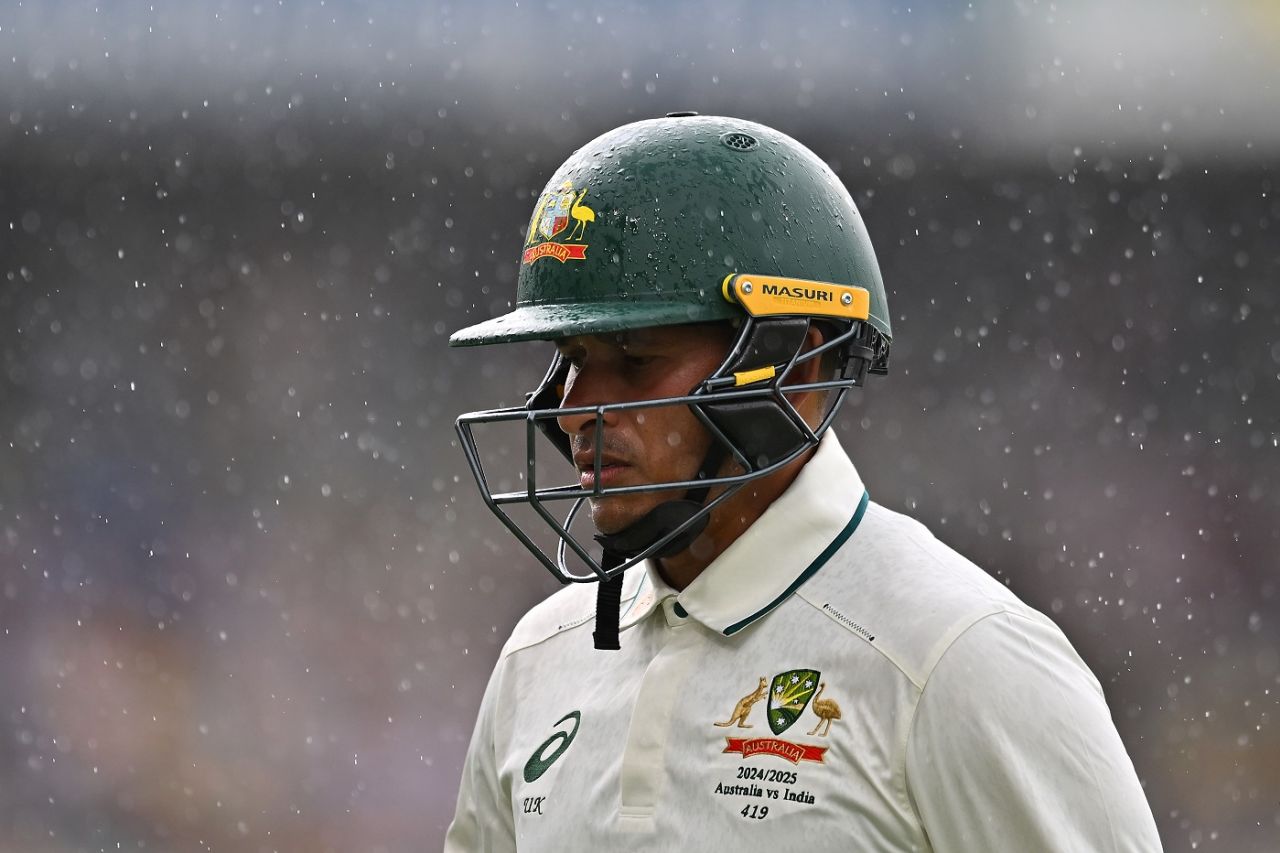 Rain halted the game after 5.3 overs during the third test between Australia and India at Gabba | sportzpoint.com