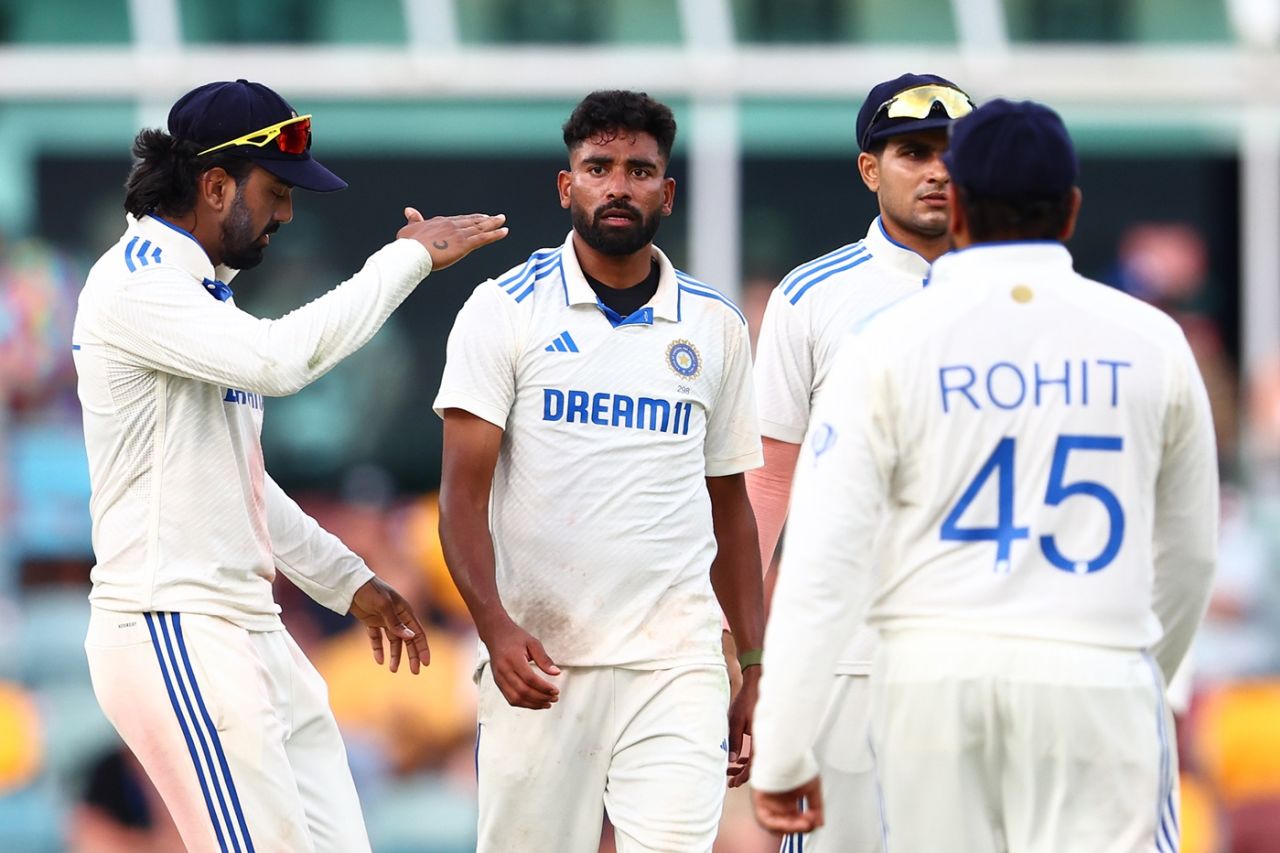 Mohammed Siraj struck late in the day, Australia vs India, 3rd Test, Brisbane, 2nd day, December 15, 2024