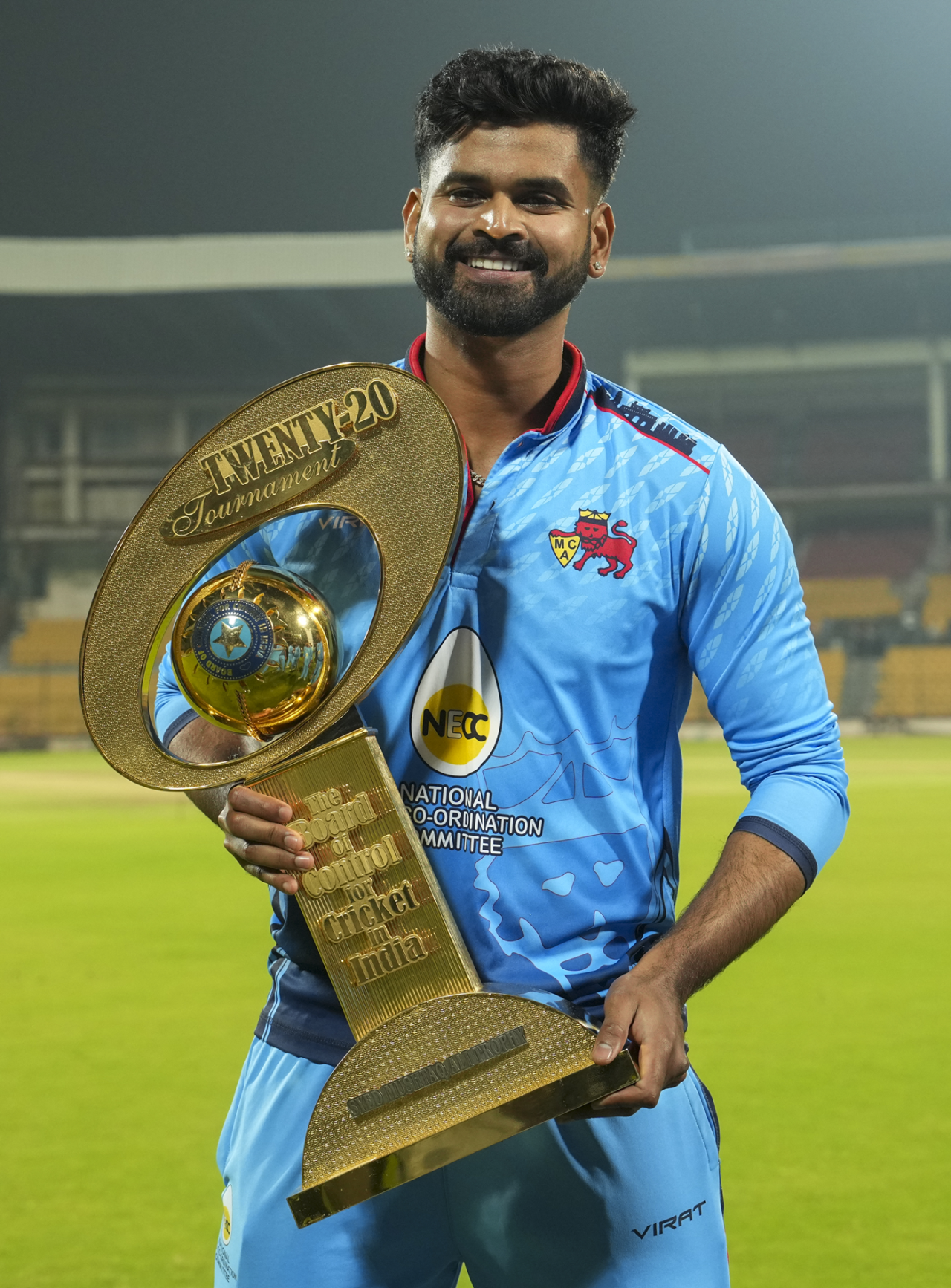 Shreyas Iyer is all smiles as Mumbai won their second SMAT title, Mumbai vs Madhya Pradesh, Syed Mushtaq Ali Trophy 2024, Bengaluru, December 15, 2024